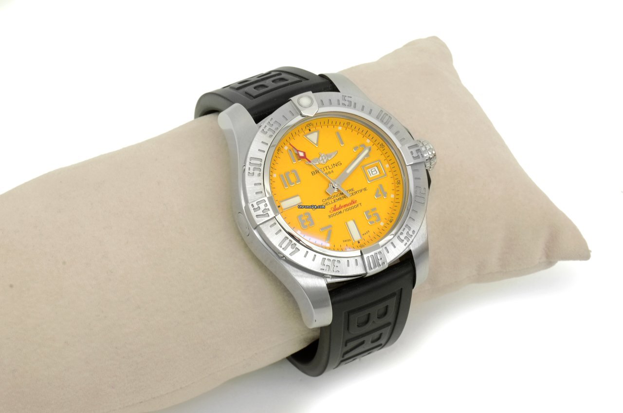 Breitling Avenger II Seawolf Mens watch Unisex Automatic Steel A1733110 I519 6