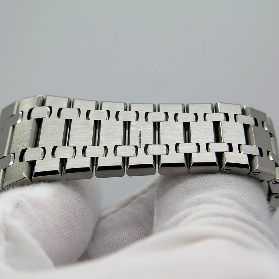 Audemars Piguet Royal Oak Selfwinding Mens watch Unisex Automatic Steel 15400ST 6