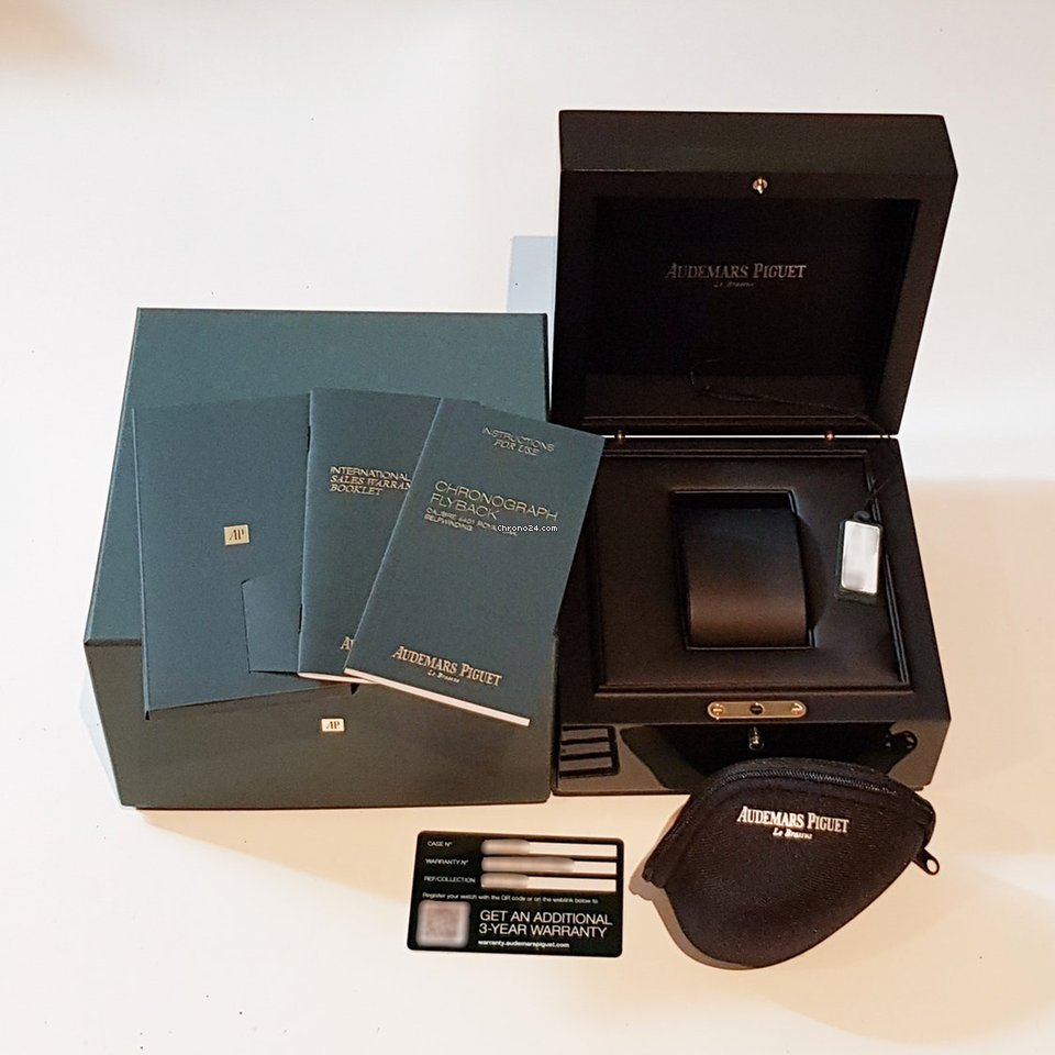Audemars Piguet Royal Oak Chronograph Mens watch Unisex Automatic White gold 26239BC.GG.1224BC.02 6