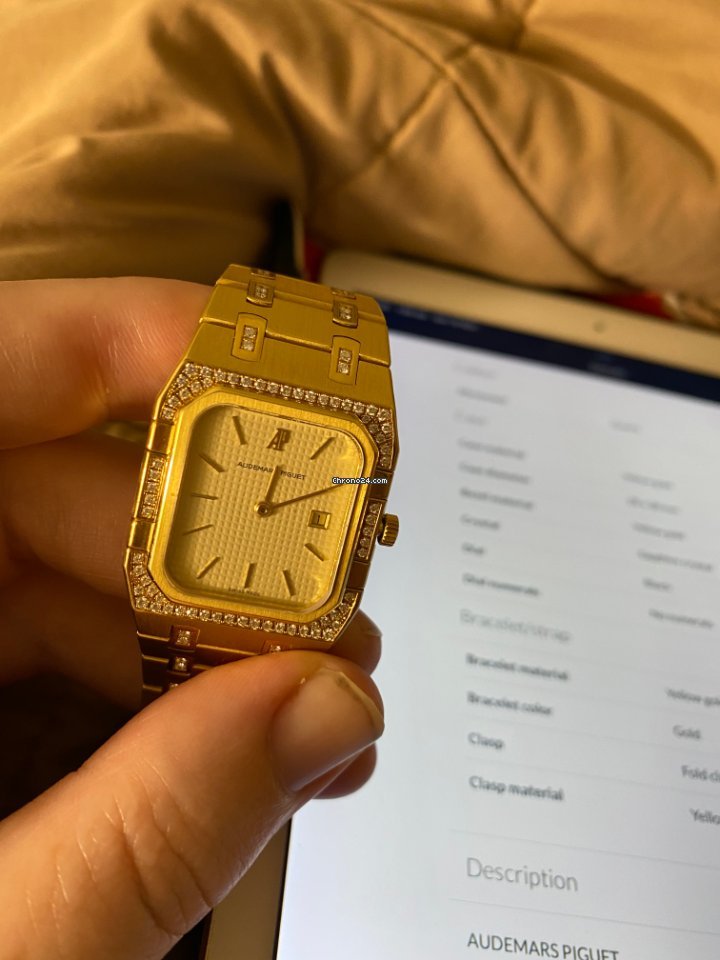 Audemars Piguet Royal Oak Mens watch Unisex Quartz Yellow gold 6005 6