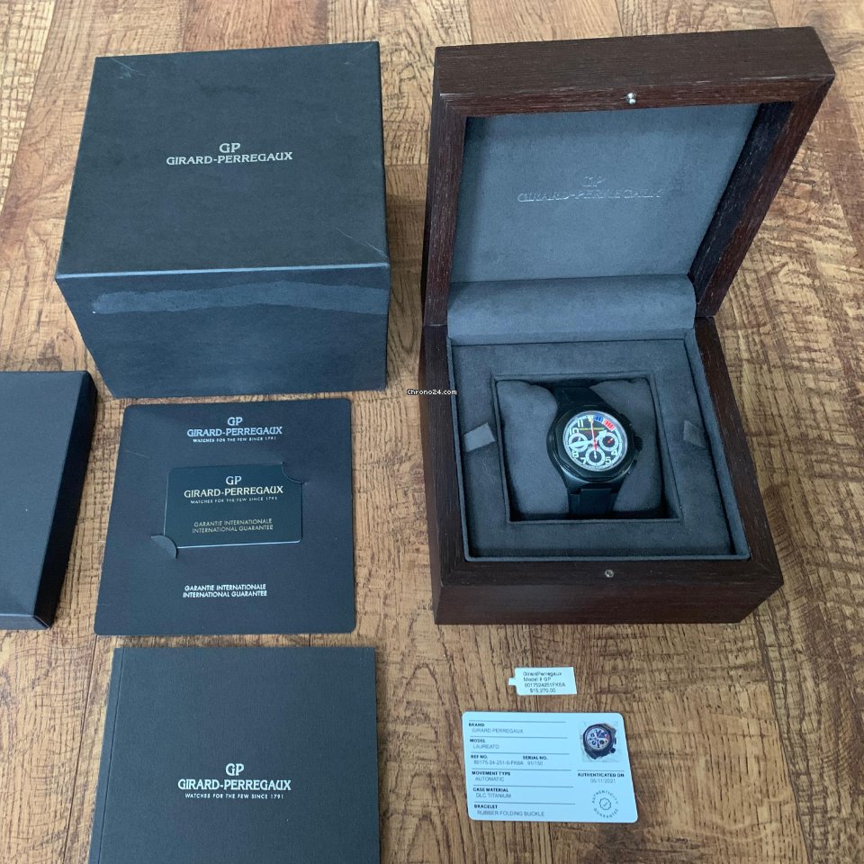 Girard Perregaux Laureato Mens watch Unisex Automatic Titanium 80175 6