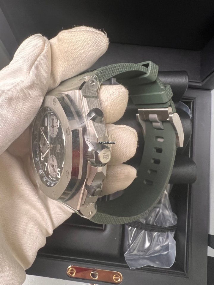 Audemars Piguet Royal Oak Offshore Chronograph Mens watch Unisex Automatic Titanium 26238TI.OO.A056CA.01 6