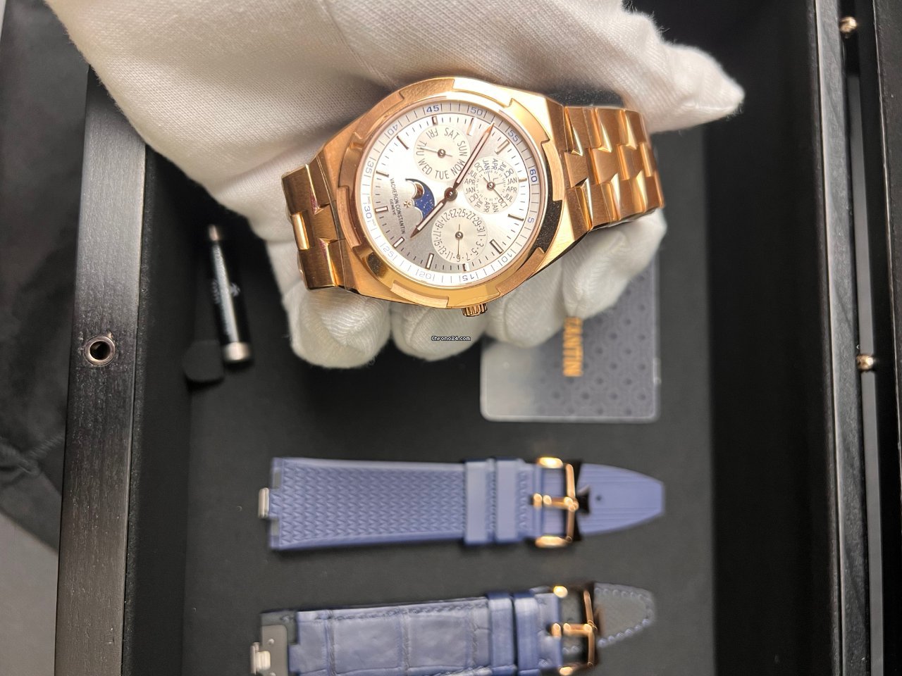 Vacheron Constantin Overseas Mens watch Unisex Automatic Rose gold 4300V 120R-B064 6