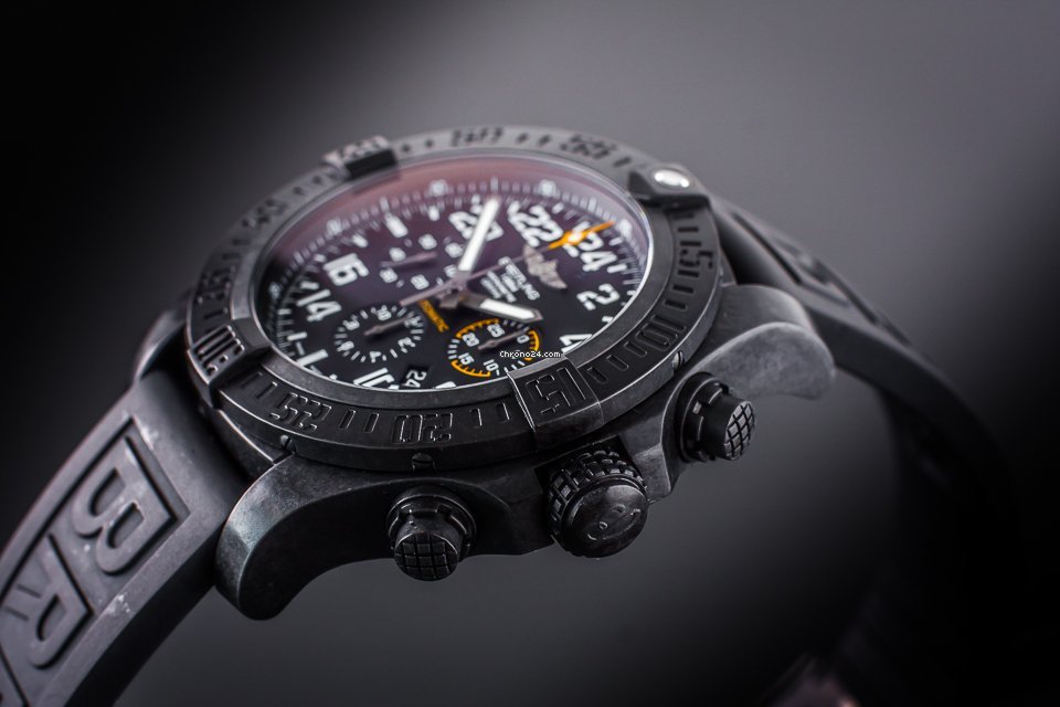 Breitling Avenger Hurricane Mens watch Unisex Automatic XB1210 6