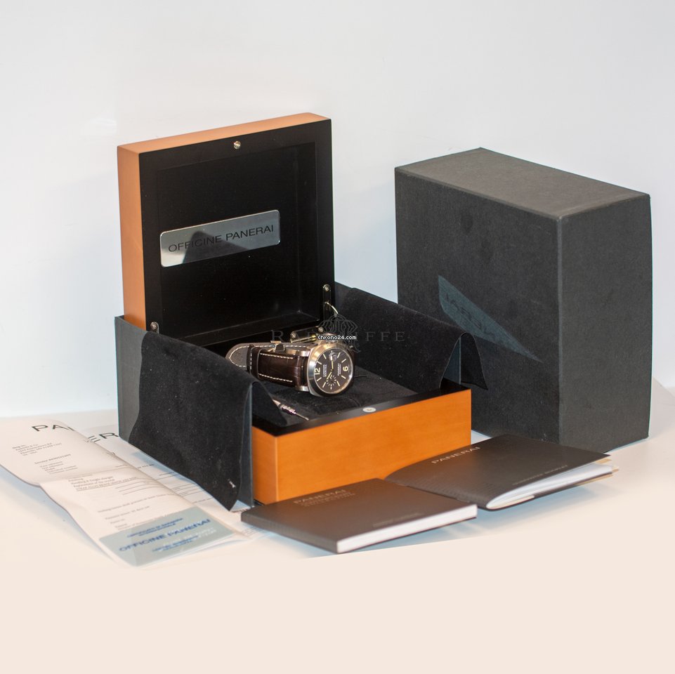 Panerai Luminor Marina Automatic Mens watch Unisex Automatic Titanium PAM 00240 6