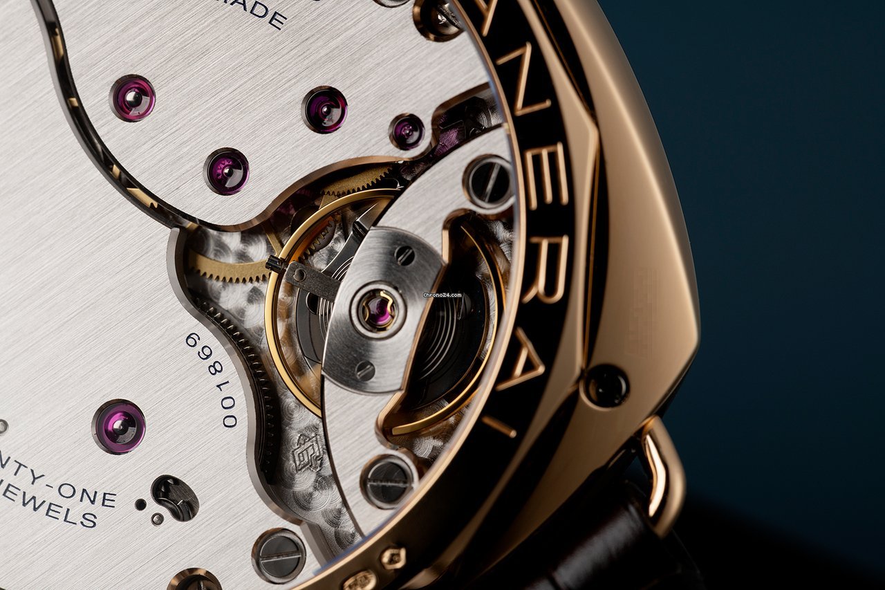 Panerai Special Editions Manual winding Rose gold PAM 379 6