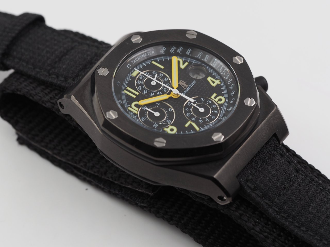 Audemars Piguet Royal Oak Offshore Chronograph Mens watch Unisex Automatic Steel 25770SN.O.0001KE.01 6