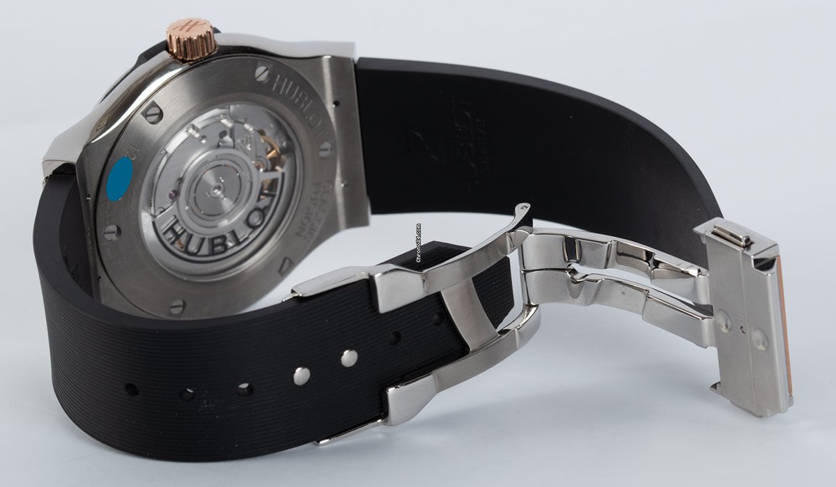Hublot Classic Fusion 45, 42, 38, 33 mm Mens watch Unisex Automatic Titanium 542.NO.1181.RX 6
