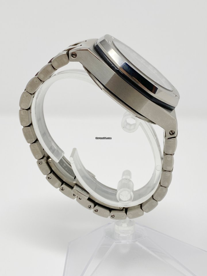 Audemars Piguet Royal Oak Offshore Chronograph Mens watch Unisex Automatic Titanium 26170TI.OO.1000TI.01 6