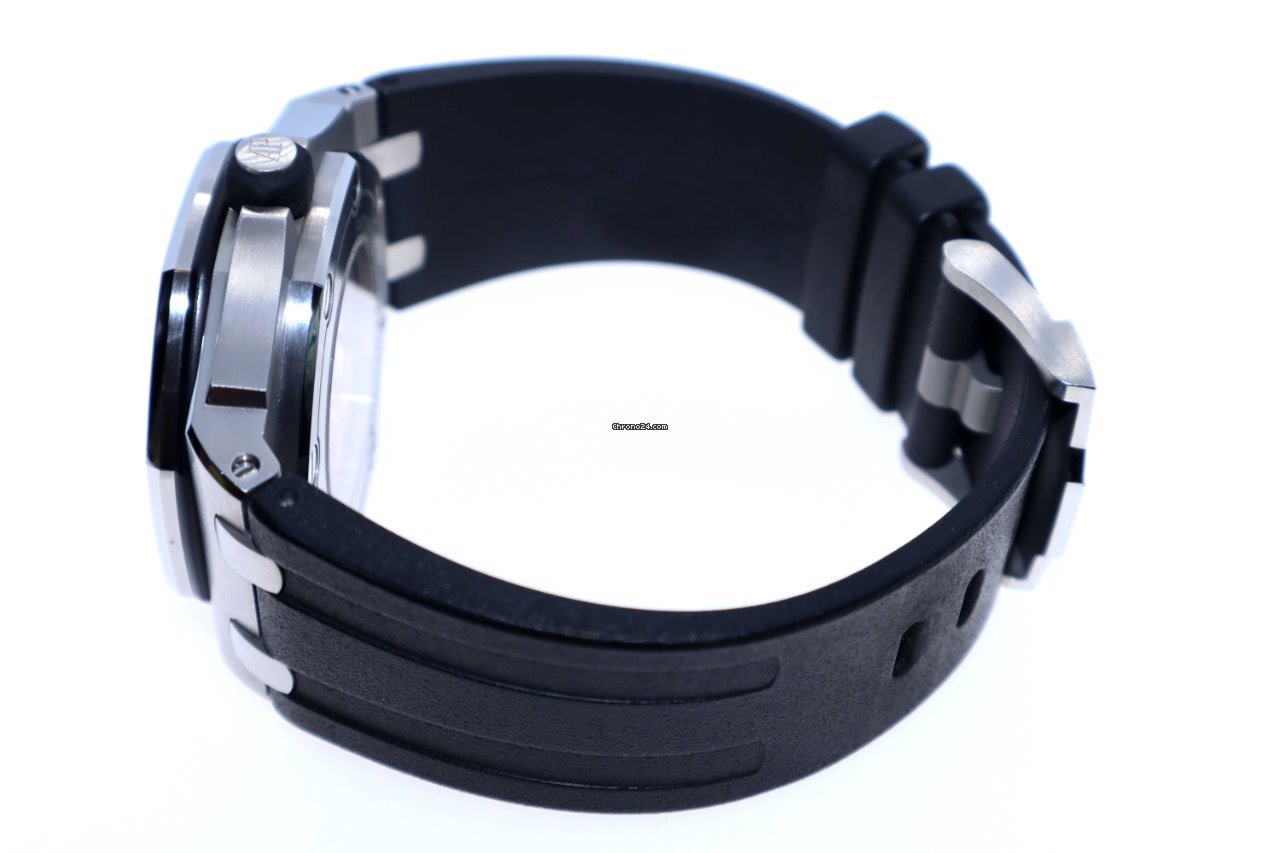 Audemars Piguet Royal Oak Offshore Diver Mens watch Unisex Automatic Steel 15710ST.OO.A002CA.01 6