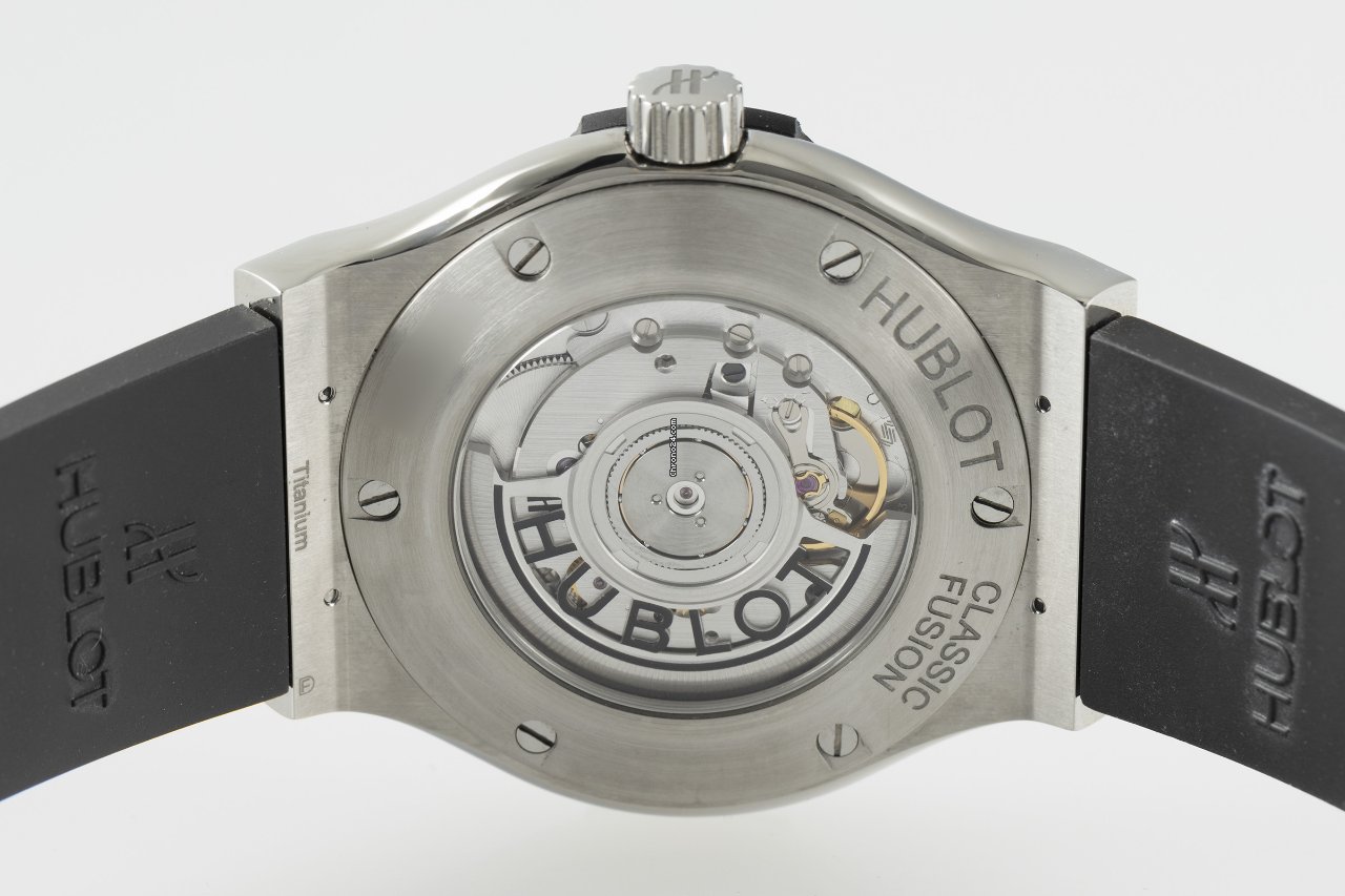 Hublot Classic Fusion 45, 42, 38, 33 mm Mens watch Unisex Automatic Titanium 542.NX.1171.RX 6