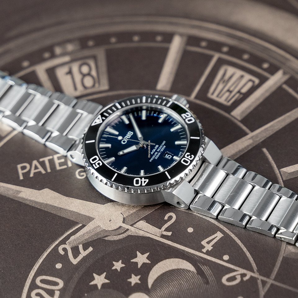 Oris Aquis Date Mens watch Unisex Automatic Steel 01 733 7730 4135-07 8 24 05PEB 6