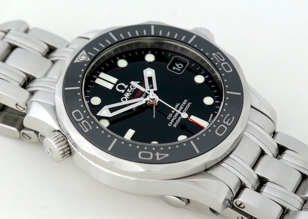 Omega Seamaster Diver 300 M Mens watch Unisex Automatic Steel 212.30.36.20.01.002 6