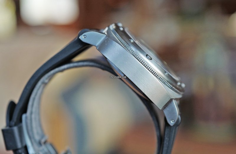Panerai Luminor Submersible Automatic Titanium PAM 25 6