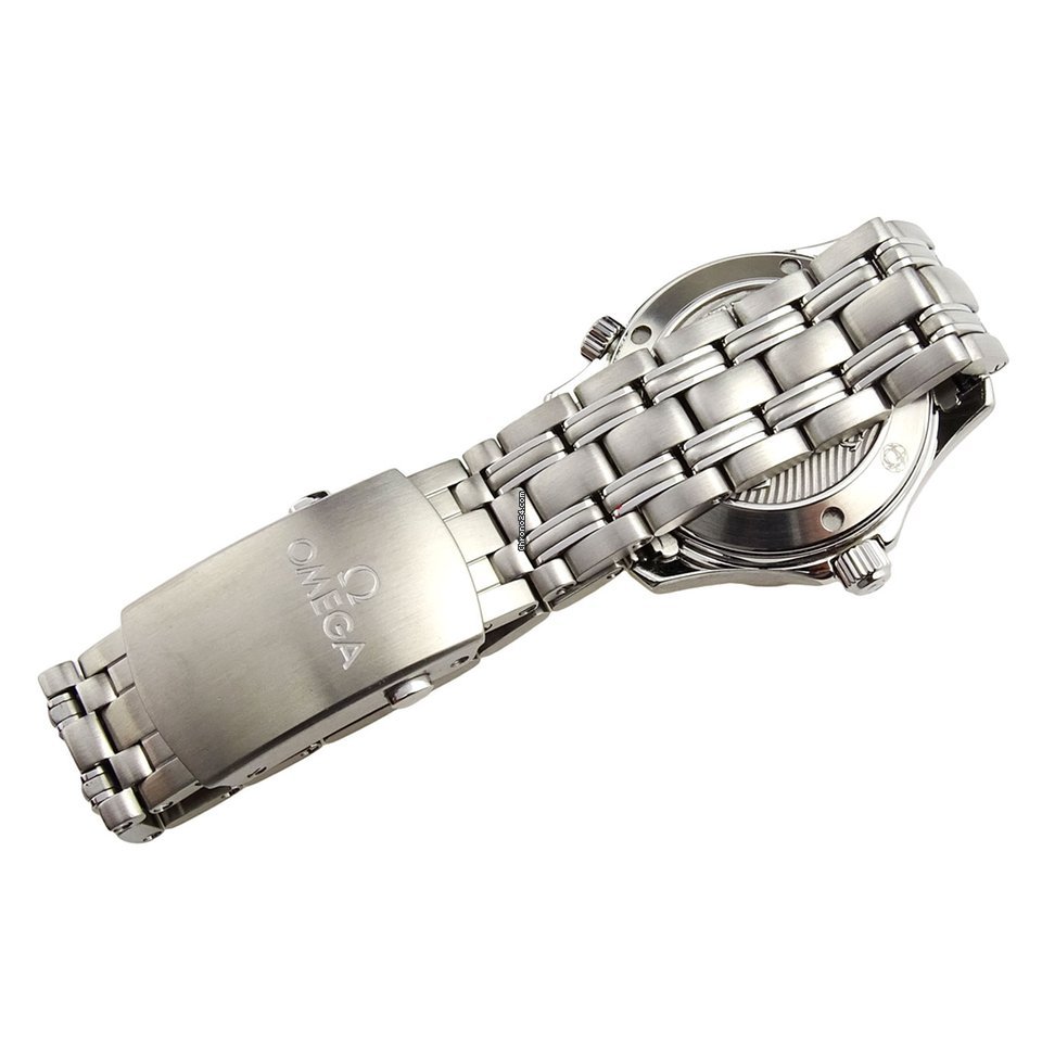 Omega Seamaster Diver 300 M Mens watch Unisex Automatic Steel 212.30.36.20.03.001 6