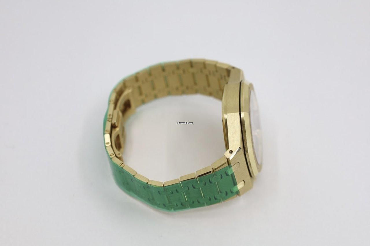 Audemars Piguet Royal Oak Chronograph Mens watch Unisex Automatic Yellow gold 26331BA.OO.1220BA.01 6