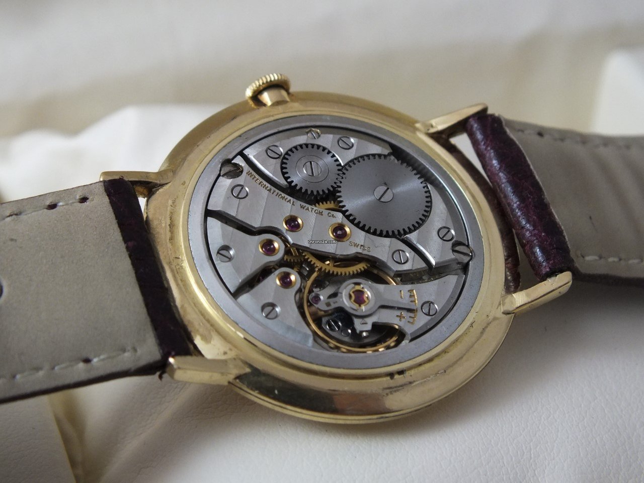 IWC Mens watch Unisex Manual winding Yellow gold 401 6