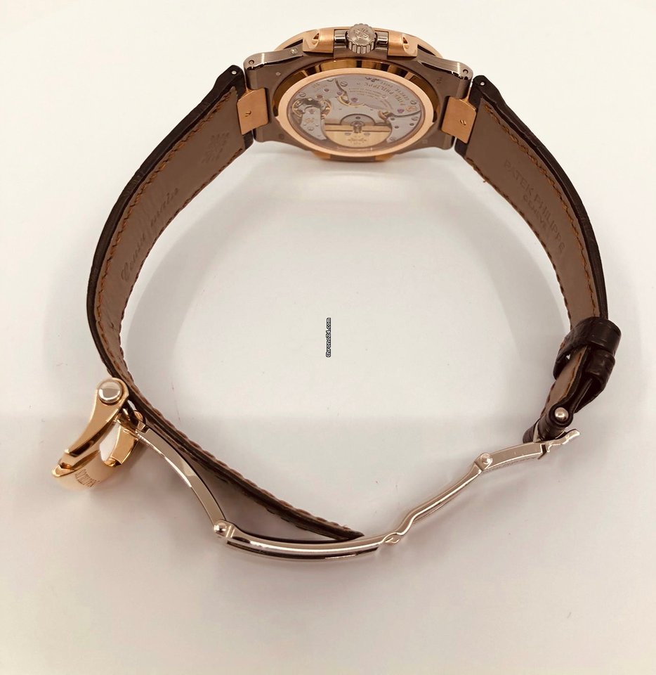 Patek Philippe Nautilus 5712GR 7