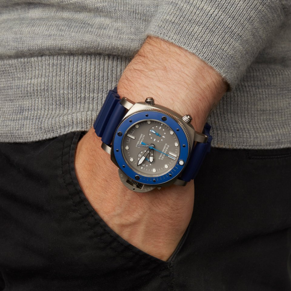 Panerai Luminor Submersible Mens watch Unisex Automatic Steel PAM00982 7
