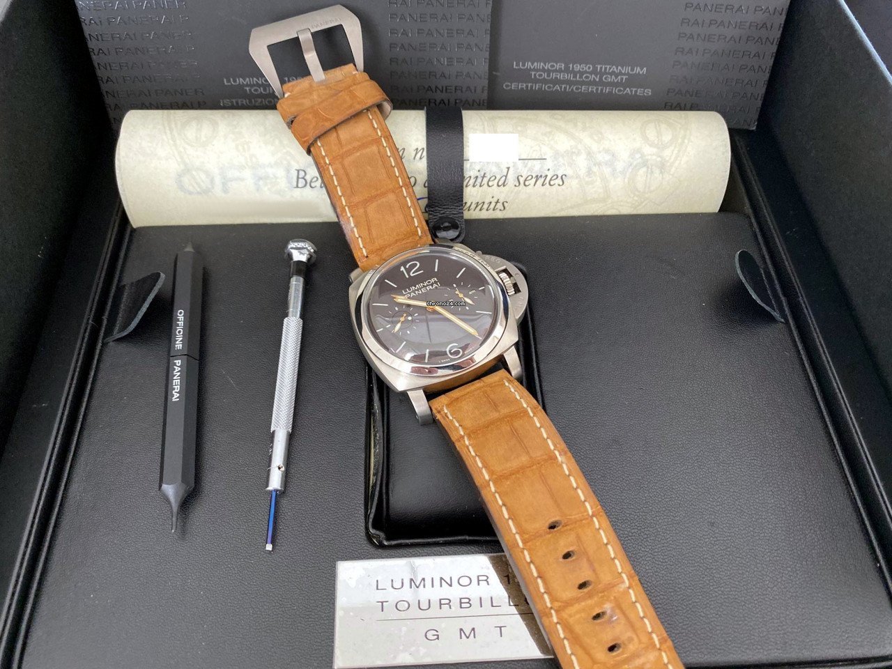 Panerai Special Editions Manual winding Titanium PAM00306 7