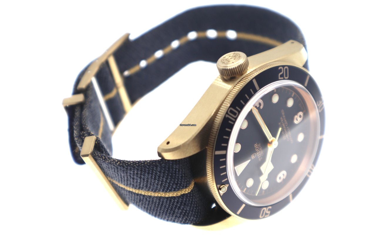 Tudor Black Bay Bronze Mens watch Unisex Automatic Bronze 79250BB 7
