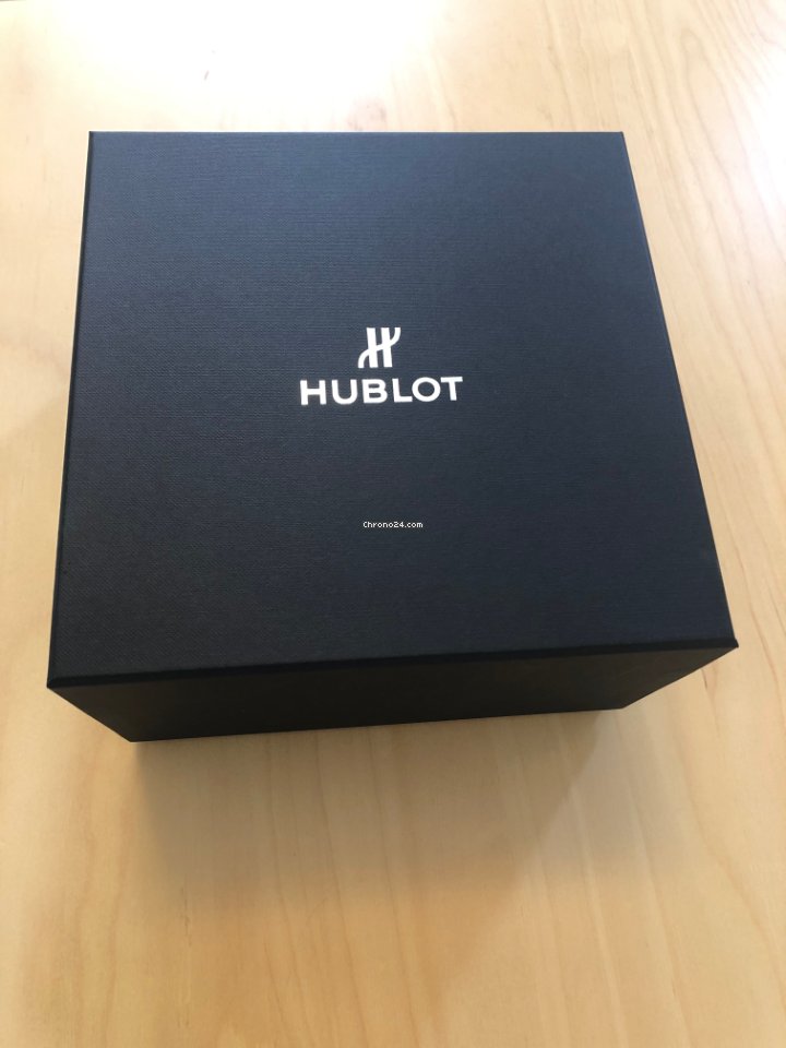 Hublot Classic Fusion Ultra-Thin Mens watch Unisex Manual winding Ceramic 545.CM.0140.LR 7