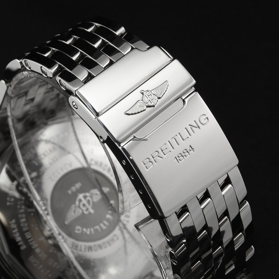 Breitling Navitimer World Mens watch Unisex Automatic Steel A2432212 C651 443A 7