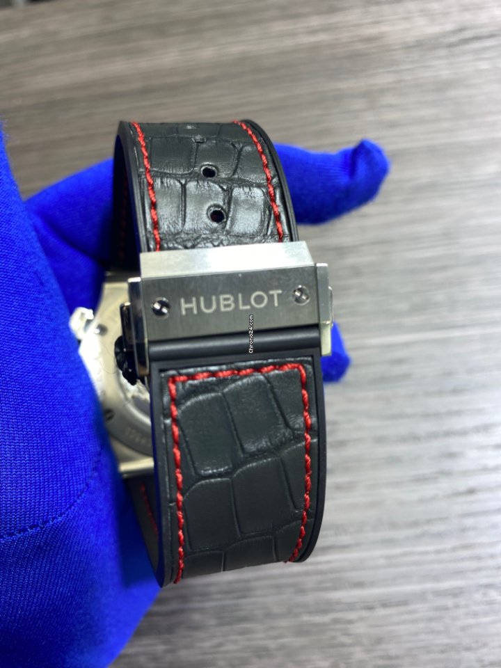 Hublot Classic Fusion Aerofusion Mens watch Unisex Automatic Titanium 528.NX.0170.NX 7