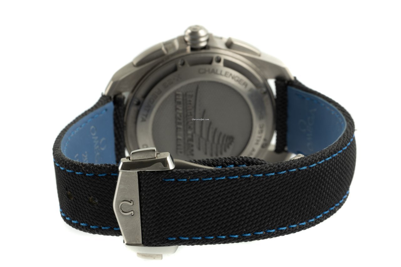 Omega Speedmaster Skywalker X-33 Mens watch Unisex Quartz Ceramic 318.92.45.79.01.001 7