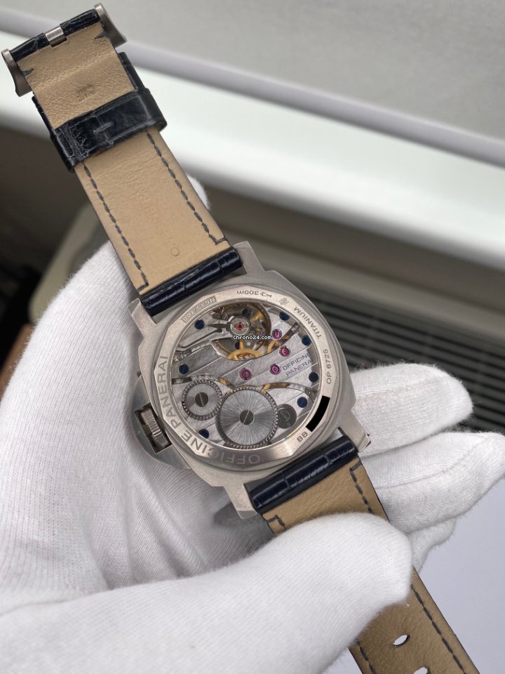 Panerai Luminor Base Mens watch Unisex Manual winding Steel PAM 00176 7