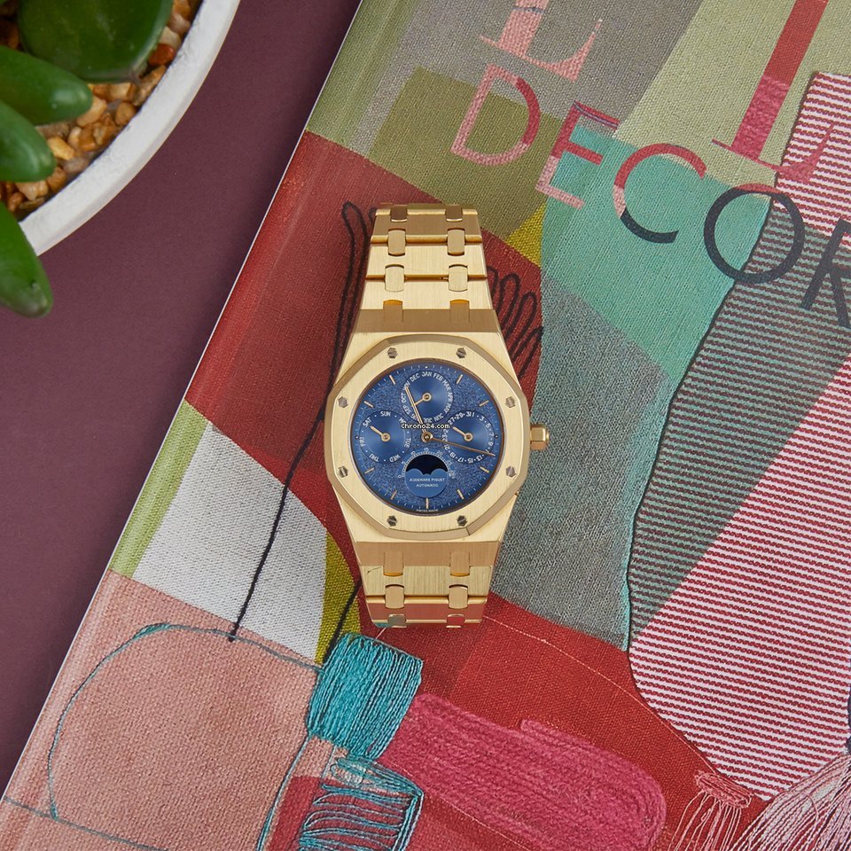 Audemars Piguet Royal Oak Perpetual Calendar Mens watch Unisex Automatic Yellow gold 25654BA.OO.0944BA.02 7
