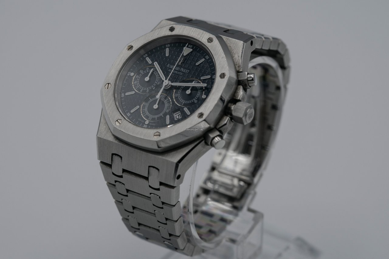 Audemars Piguet Royal Oak Chronograph Steel 26300ST.OO.1110ST.04 7