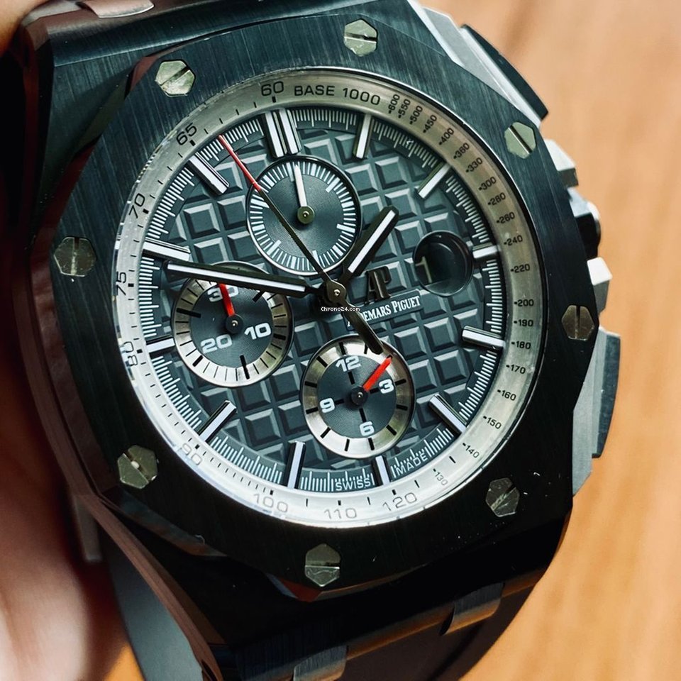 Audemars Piguet Royal Oak Offshore Chronograph Mens watch Unisex Automatic Ceramic 26405CE.OO.A002CA.01 7