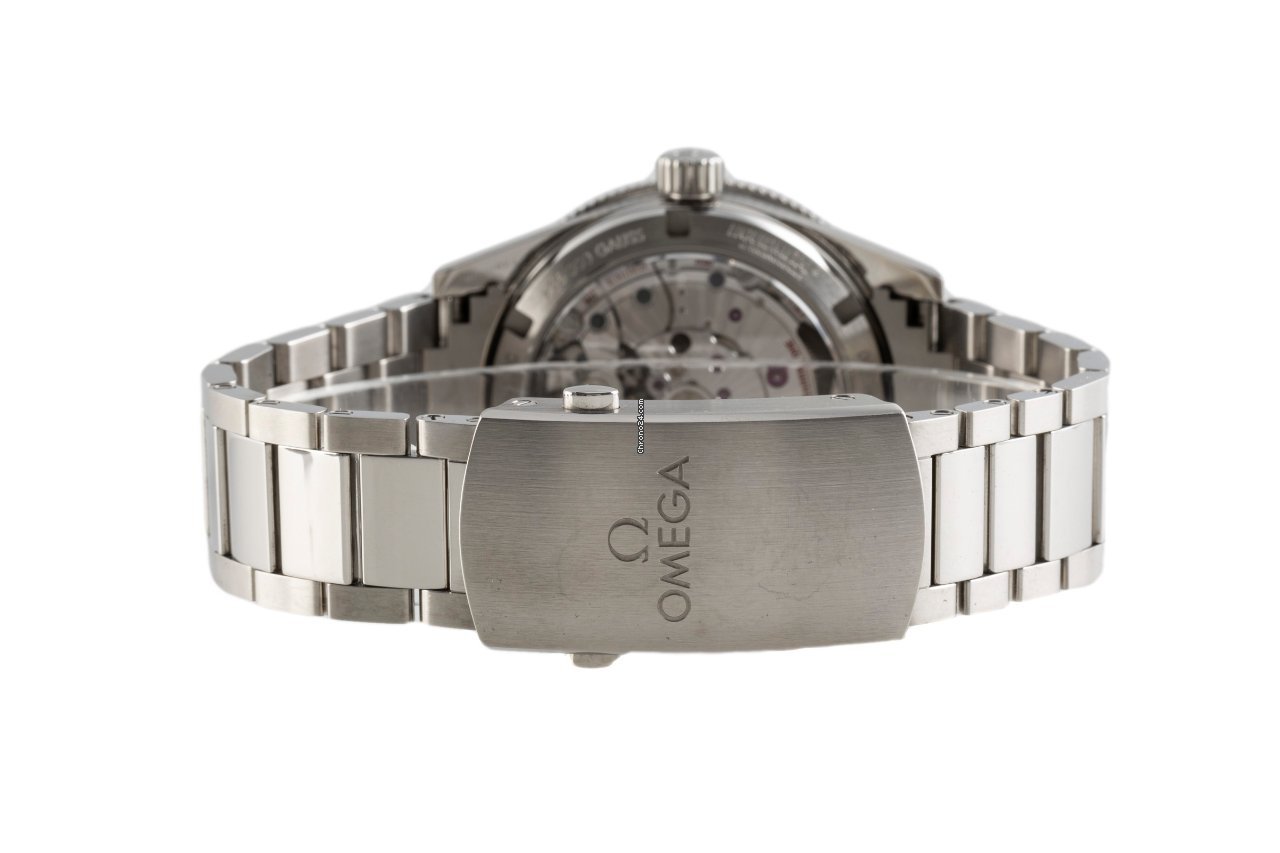 Omega Seamaster 300 Mens watch Unisex Automatic Titanium 233.90.41.21.03.001 7