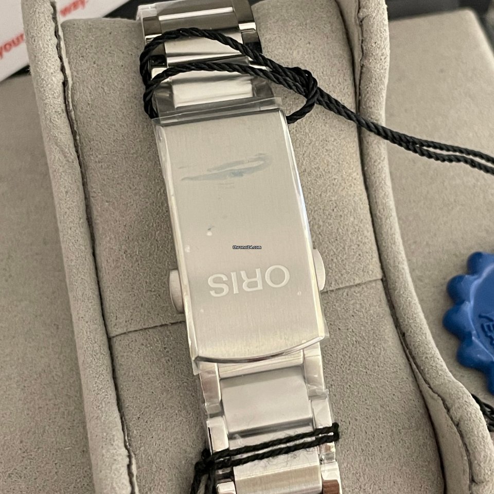 Oris Aquis Date Mens watch Unisex Automatic Steel 01 400 7769 4154 07 8 22 09PEB 7