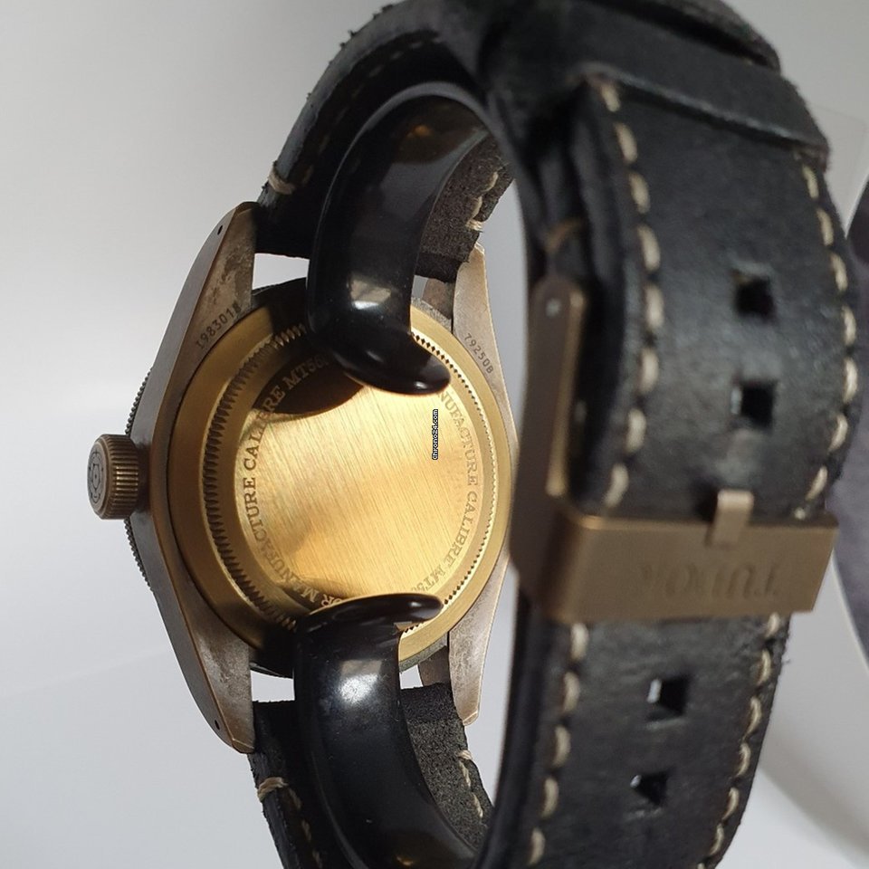 Tudor Black Bay Bronze Mens watch Unisex Automatic Bronze 79250BA 7