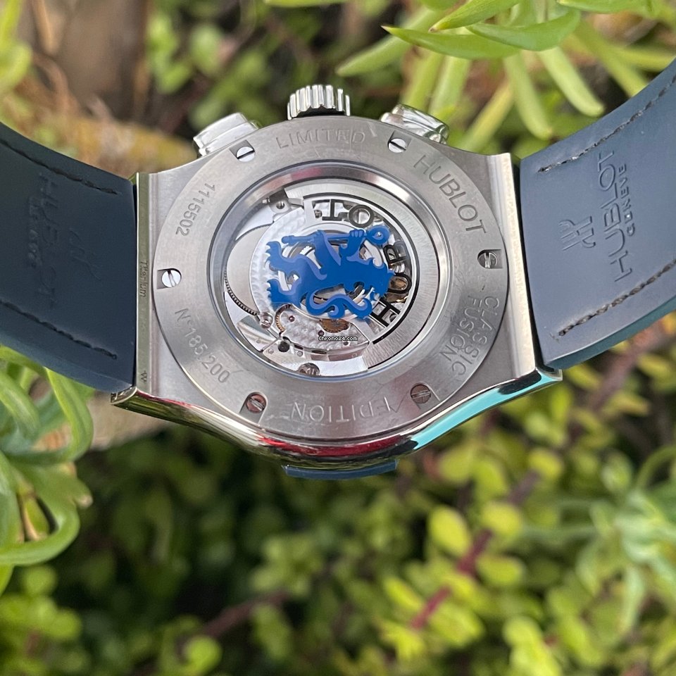 Hublot Classic Fusion Chronograph Mens watch Unisex Automatic Titanium 521.NX.7119.LR.CFC16 7