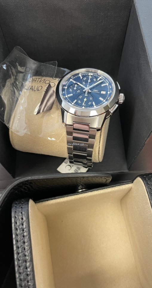 IWC Ingenieur Chronograph Mens watch Unisex Automatic Steel IW380802 7