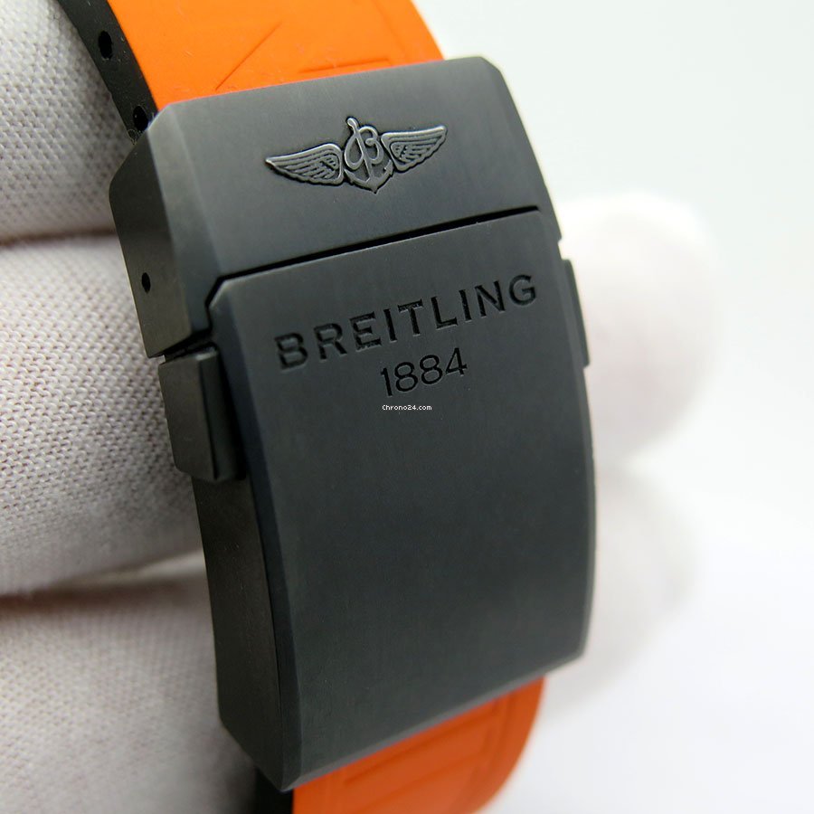 Breitling Emergency Titanium V76325 7