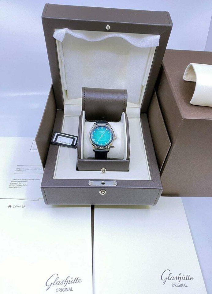 Glashtte Original Sixties Mens watch Unisex Automatic Steel 1-39-52-03-02-04 7