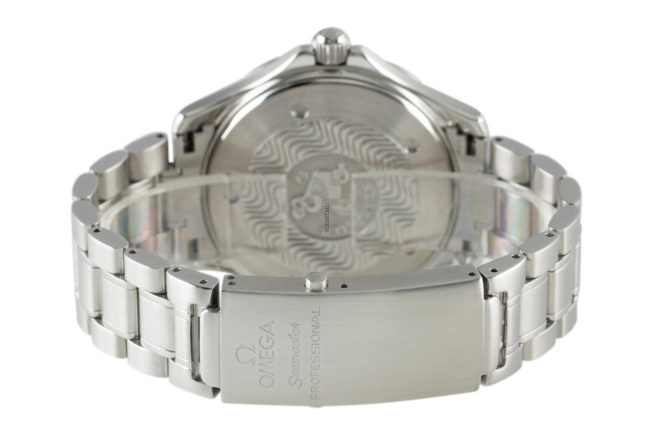 Omega Seamaster Diver 300 M Mens watch Unisex Automatic Steel 168.1640 7