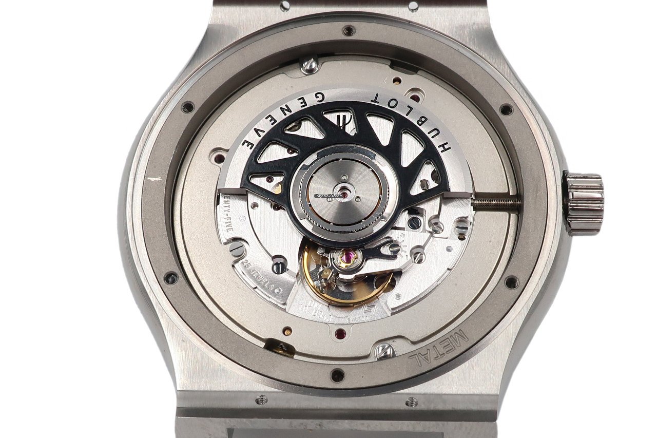 Hublot Classic Fusion 45, 42, 38, 33 mm Mens watch Unisex Automatic Titanium 511.NX.1170.LR 7