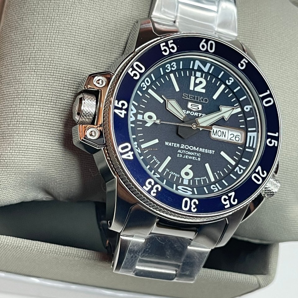 Seiko Mens watch Unisex Automatic Steel SKZ209J1 7