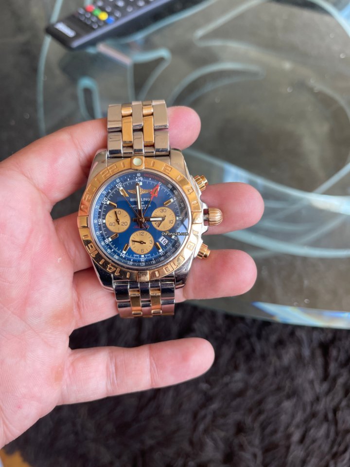 Breitling Chronomat 44 GMT Mens watch Unisex Gold Steel CB042012 C858 7