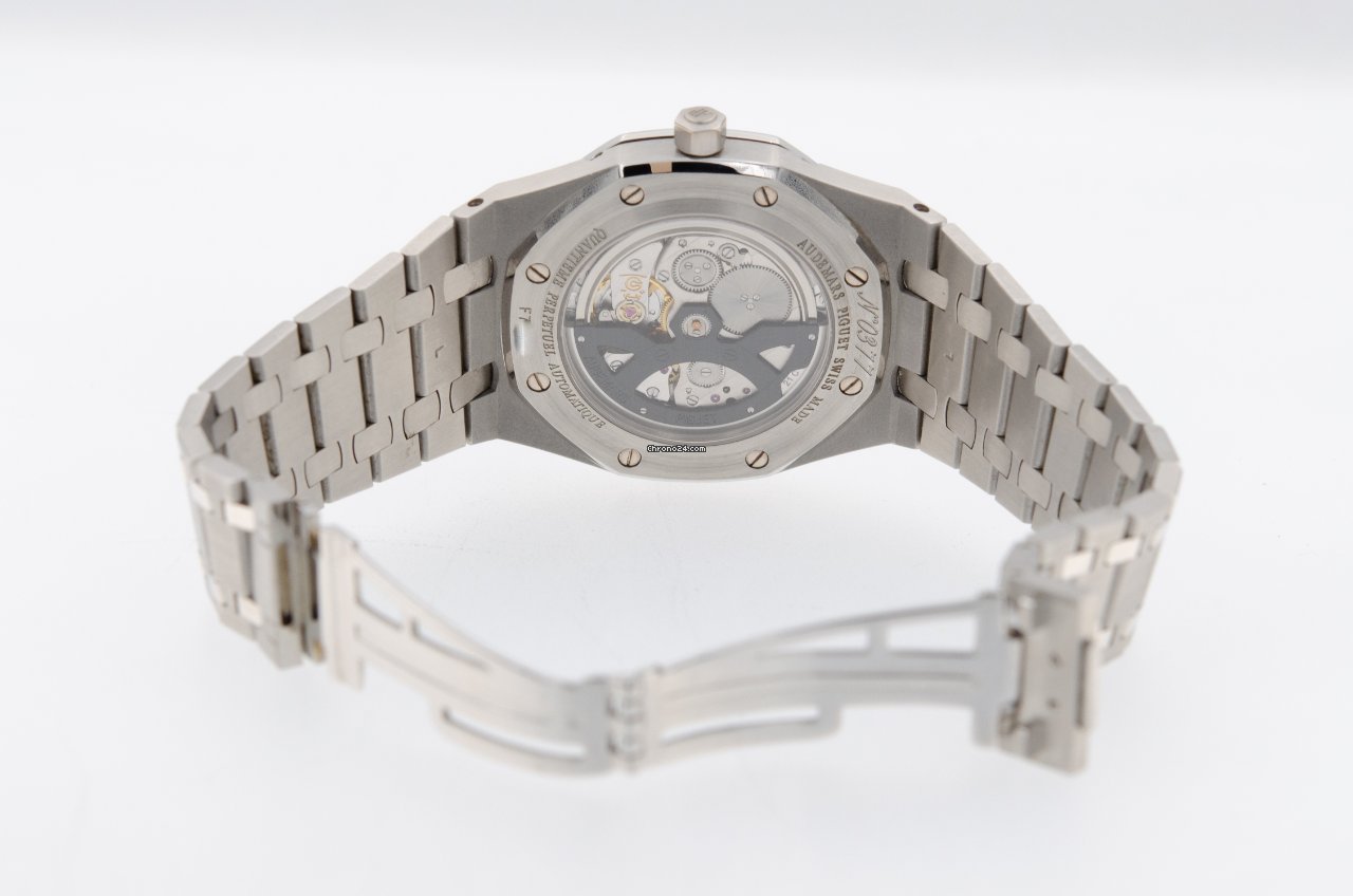 Audemars Piguet Royal Oak Perpetual Calendar Mens watch Unisex Automatic Steel 25820SP.OO.0944SP.02 7