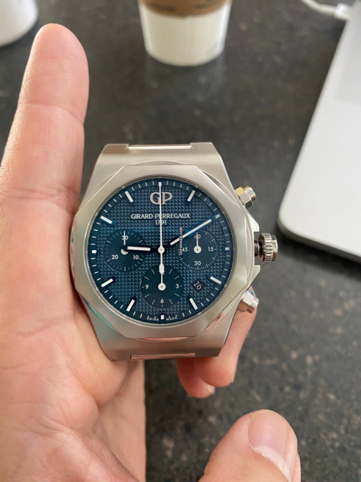 Girard Perregaux Laureato Mens watch Unisex Automatic Steel 81020-11-431-11A 7