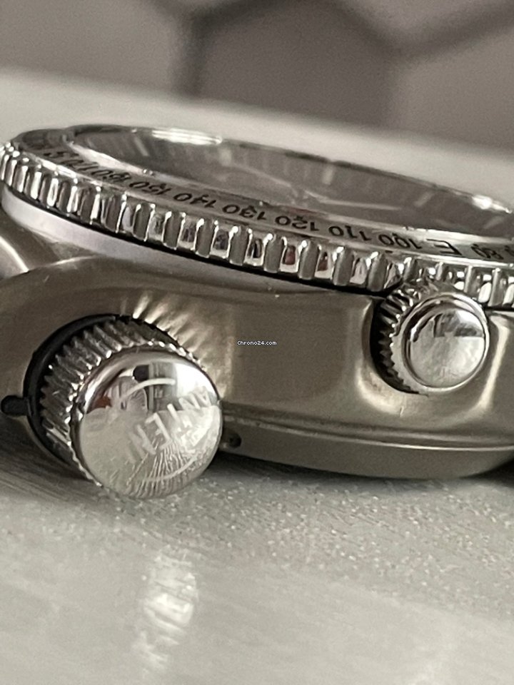 Breitling Emergency Mens watch Unisex Quartz Titanium E56321 7