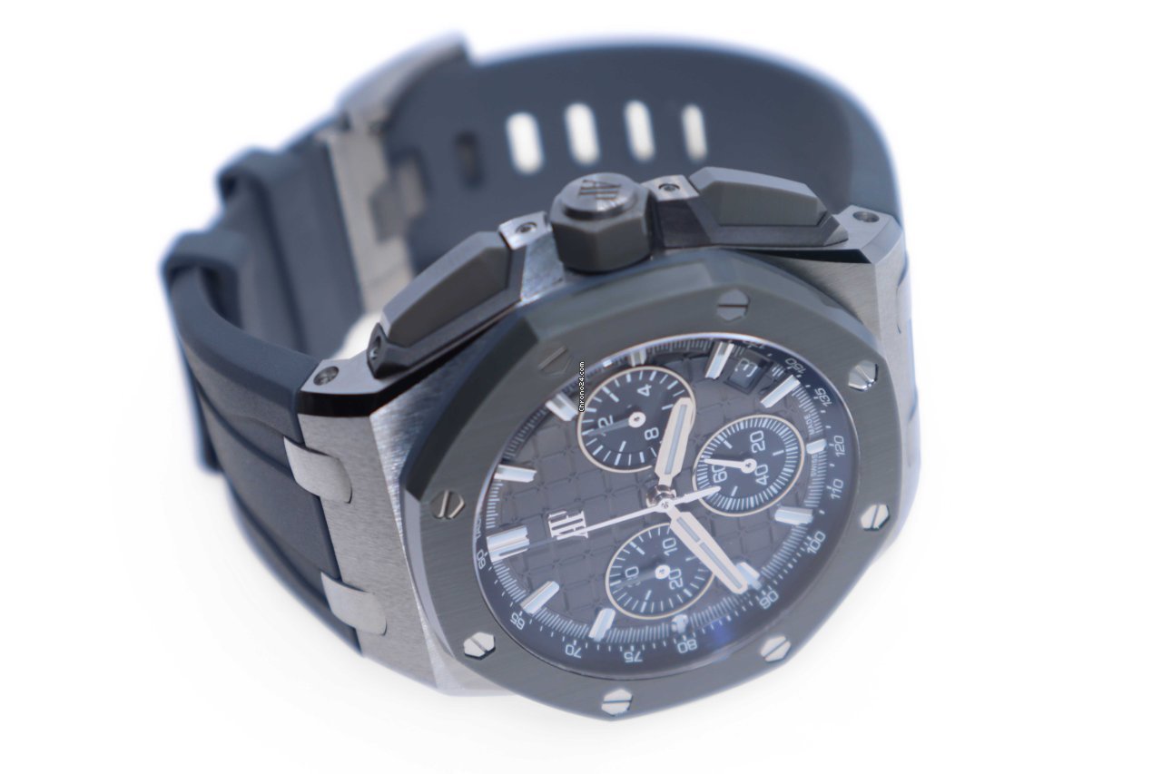 Audemars Piguet Royal Oak Offshore Mens watch Unisex Automatic Titanium 26420IO.OO.A009CA.01 7