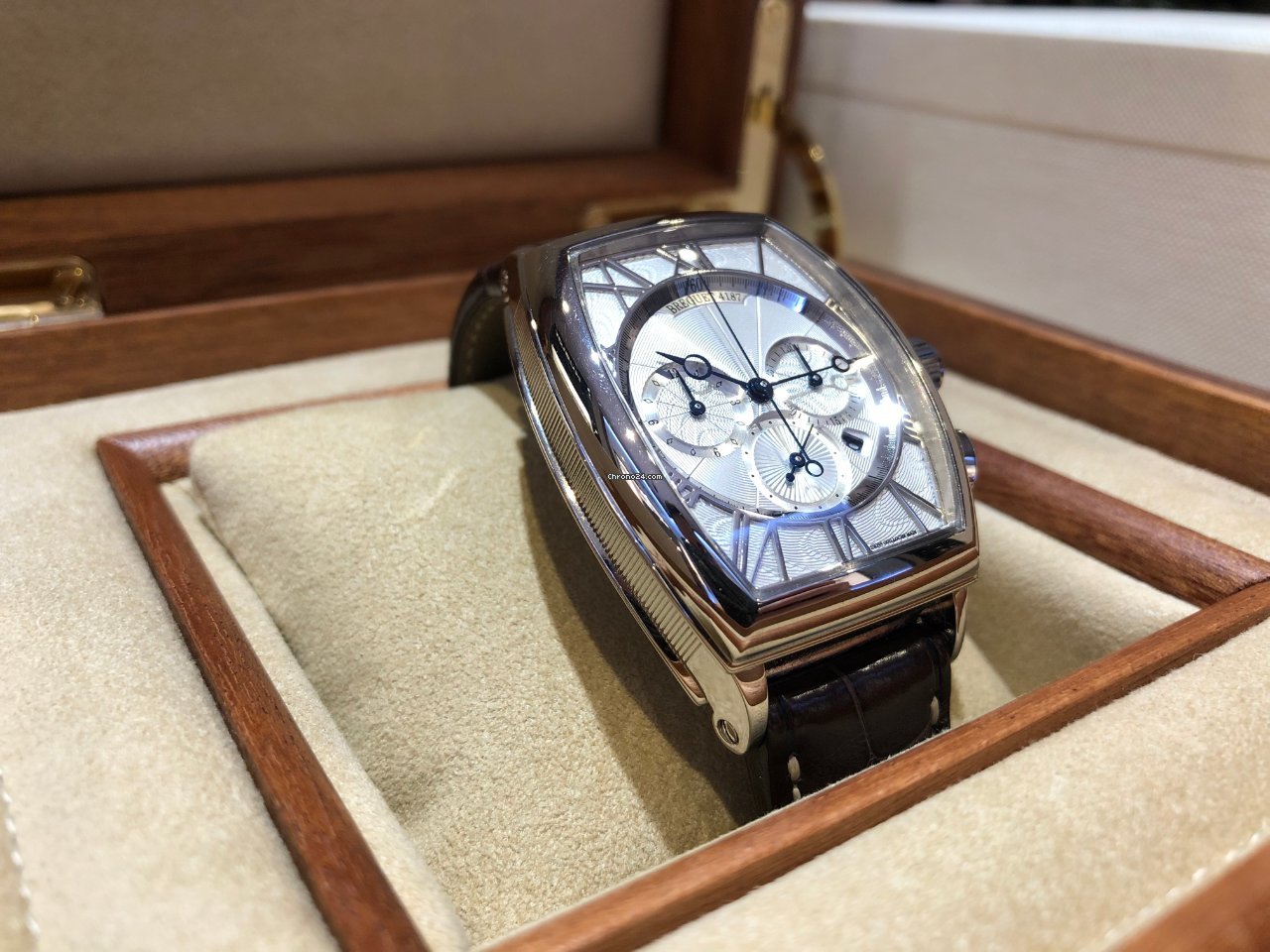 Breguet Heritage Mens watch Unisex Automatic White gold 5400BB 12 9V6 7