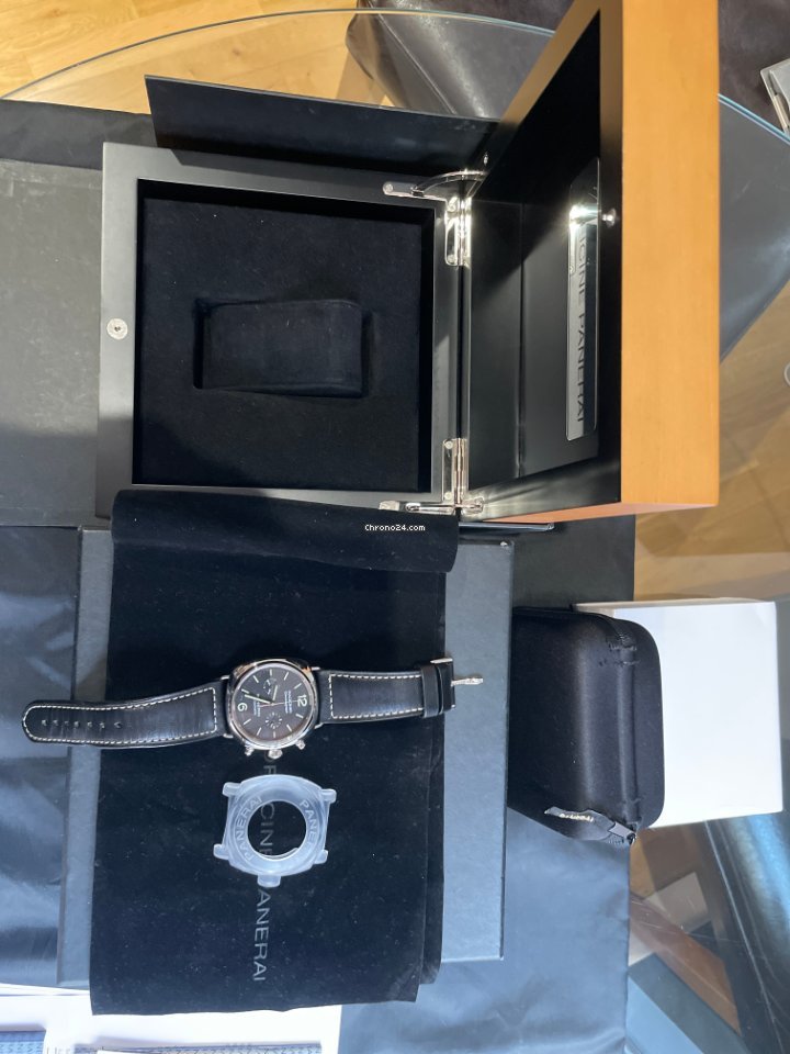 Panerai Radiomir Chronograph Mens watch Unisex Automatic Steel PAM 00369 7